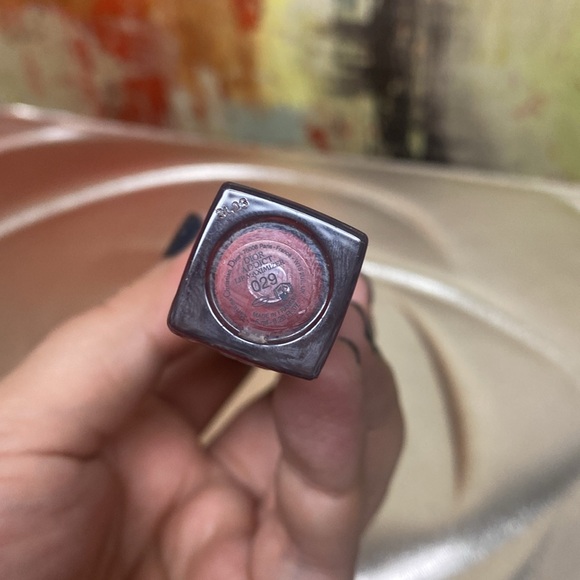 Dior Addict Lip Maximizer in 029 Intense Grape Dark Pink Lip Gloss - Picture 5 of 6